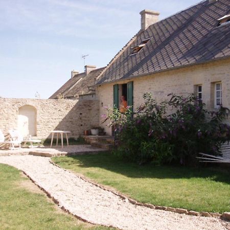 Chambres Et Tables D'Hotes A L'Auberge Touristique Meuvaines Экстерьер фото