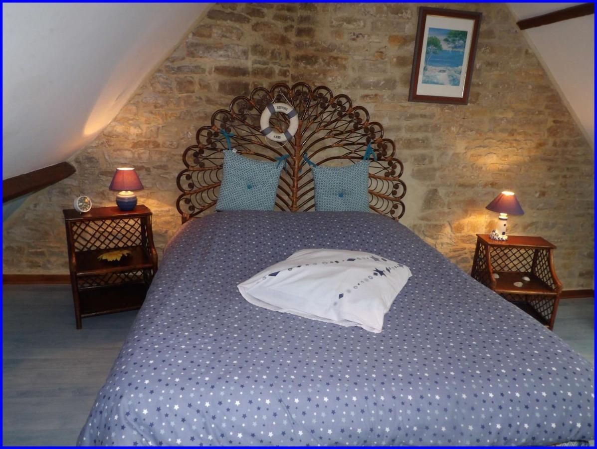 Chambres Et Tables D'Hotes A L'Auberge Touristique Meuvaines Экстерьер фото